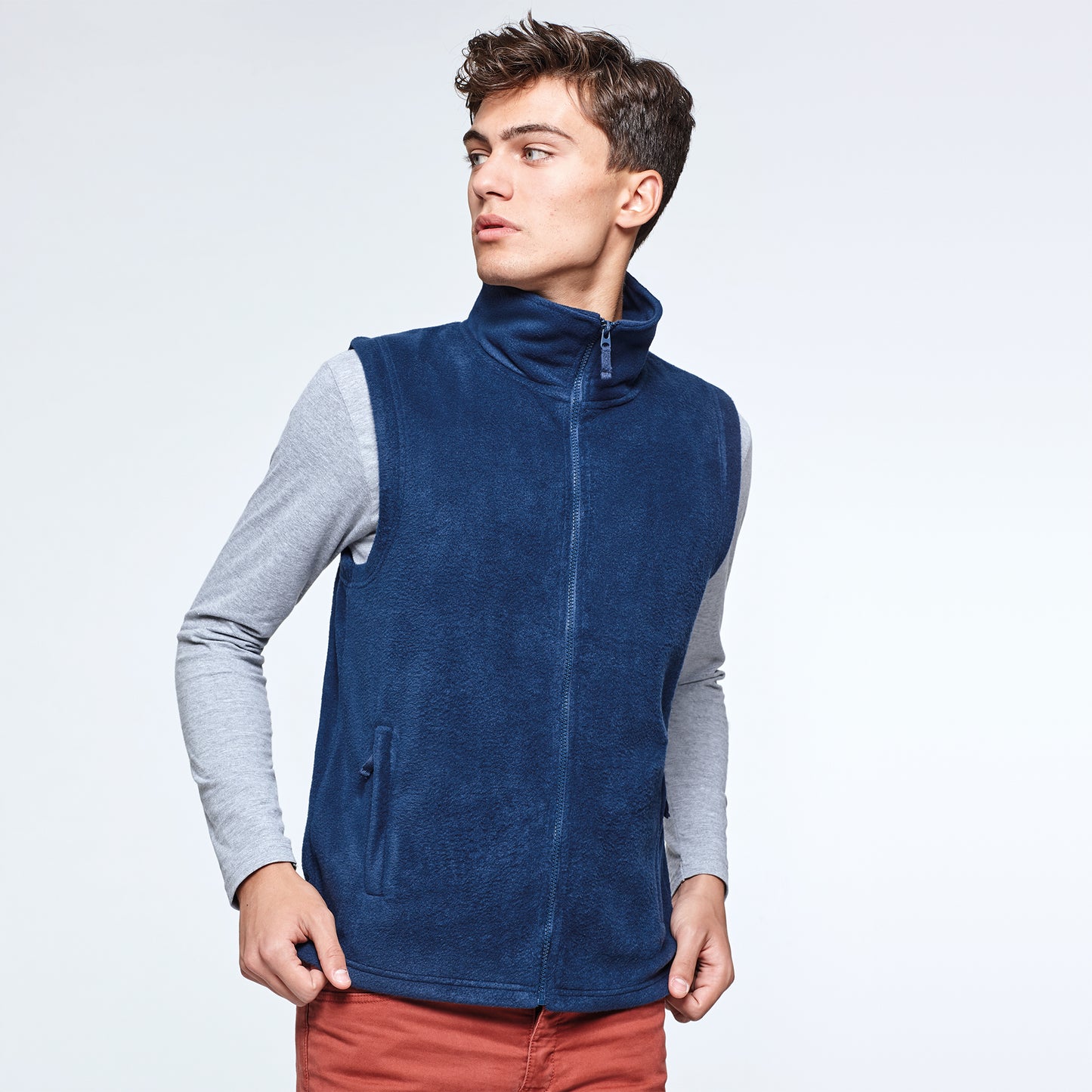 CHALECO POLAR CON CUELLO ALTO MODELO BELLAGIO