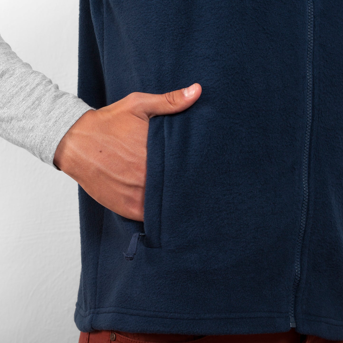 CHALECO POLAR CON CUELLO ALTO MODELO BELLAGIO