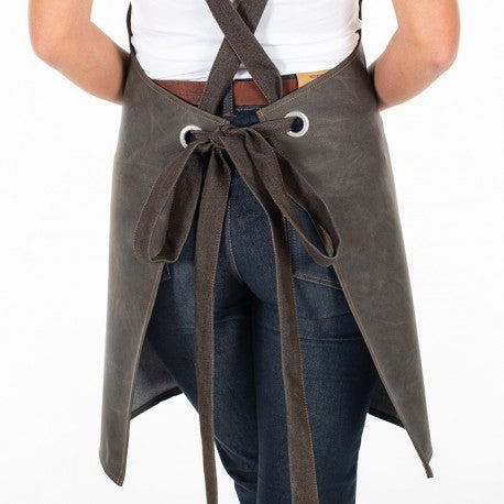 DELANTAL CON PETO POLIPIEL MODELO MONTE