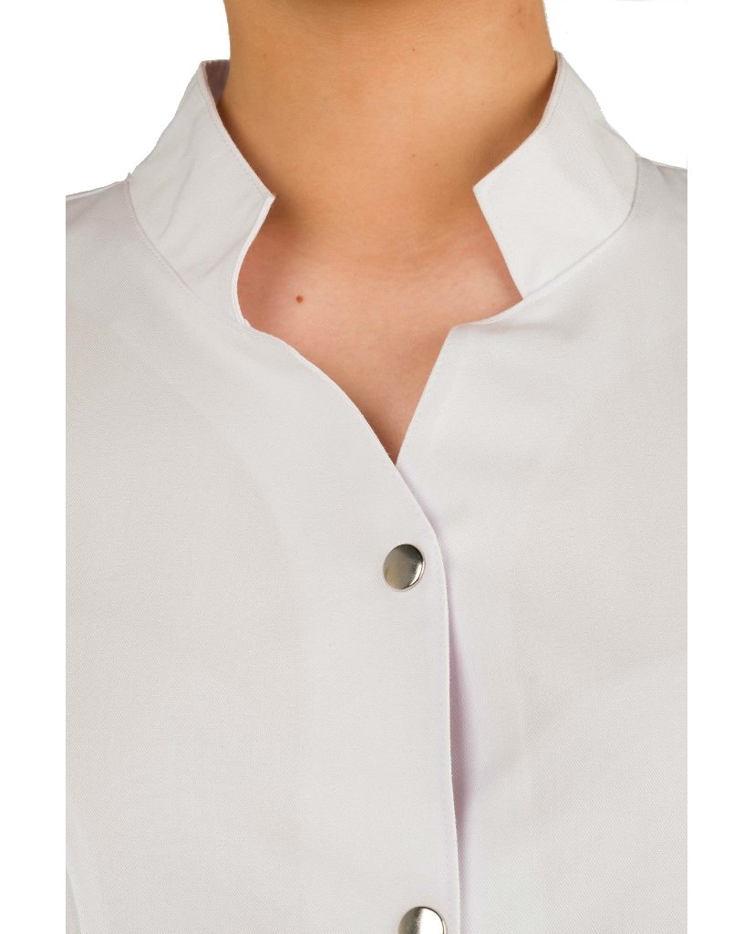 Bata modelo 51605112 color blanco detalle cuello