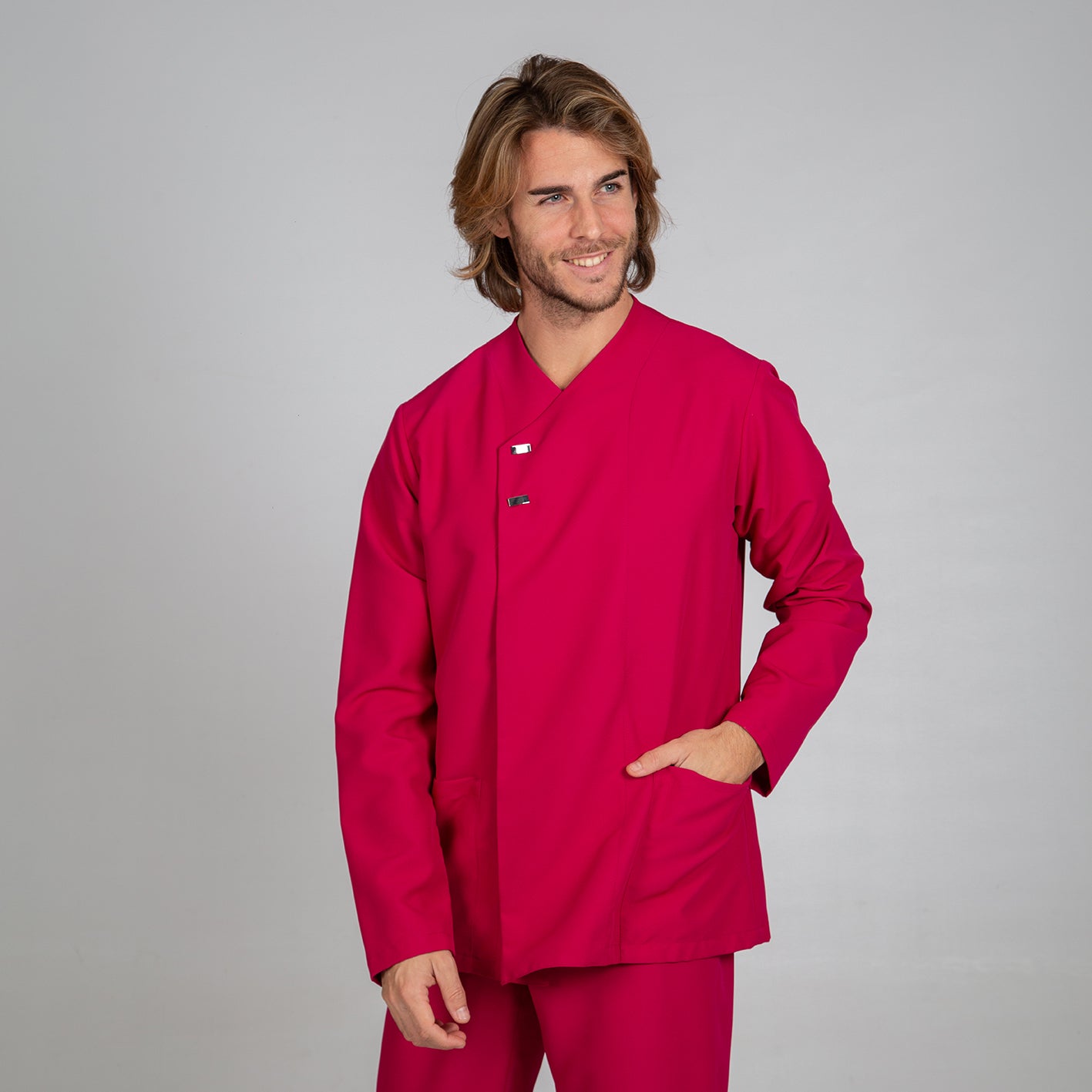 CHAQUETA MICROFIBRA SANIDAD CON BOTONES